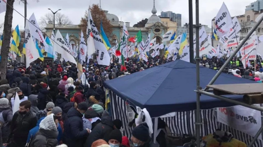 Новости 1 декабря: кассовые аппараты для ФЛП, расследование НАБУ в отношении зама Ермака