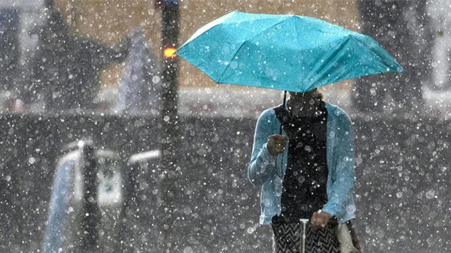 Україною пролетить черговий атмосферний фронт, литиме дощ – синоптик