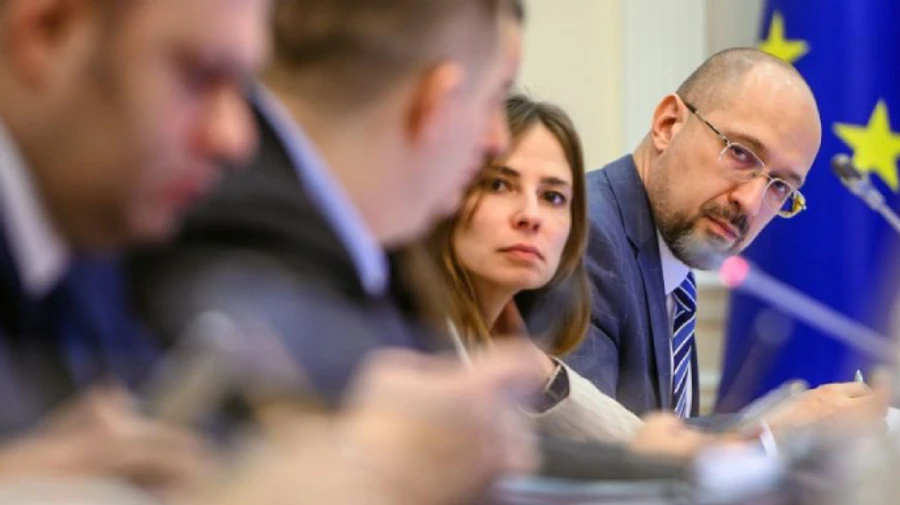 Шансы правительства Шмыгаля получить иммунитет на год приближаются к нулю – нардеп