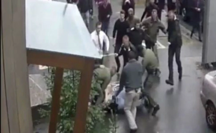 У мережі з’явилося відео сутички працівників НАБУ і ГПУ