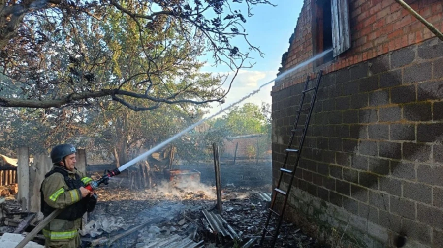 Russians attack Dnipropetrovsk Oblast: municipal facility and school damaged, fires raged – photos