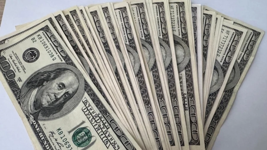 Затримали батька та сина – поліцейських, які за гроші звільняли чоловіків від армії