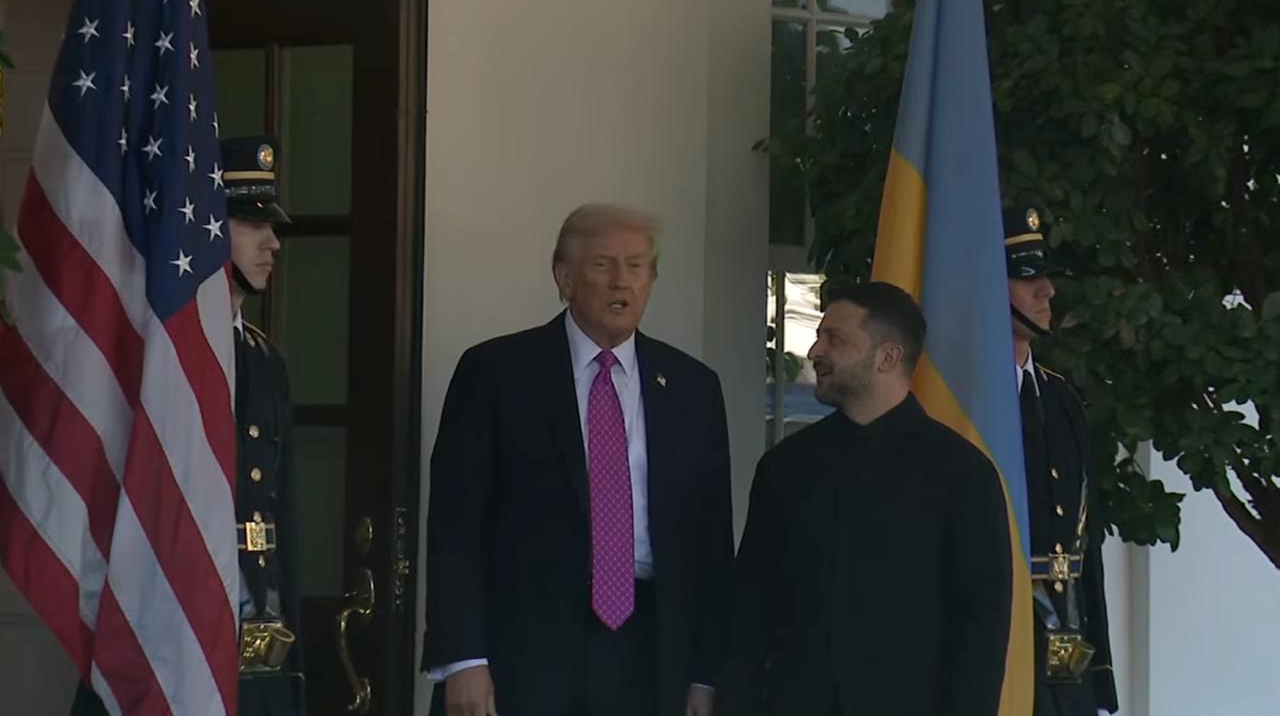 Zelensky seeks to interest Trump in energy deal with Ukraine, AP reports