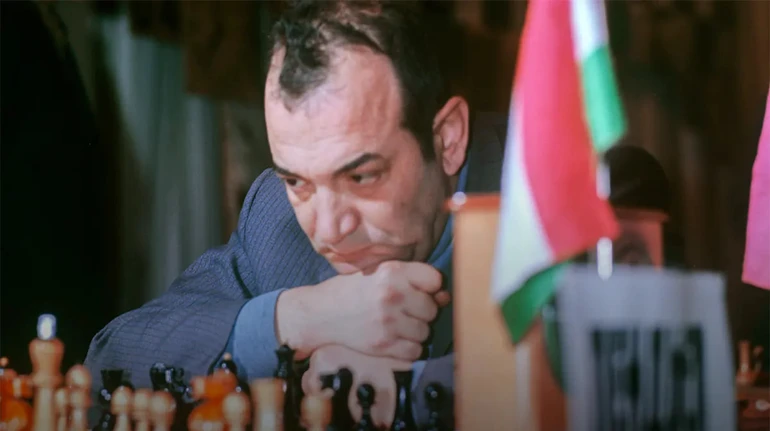 Самая громкая спортивная история о жажде свободы: как Корчной публично унизил Карпова и сбежал из СССР