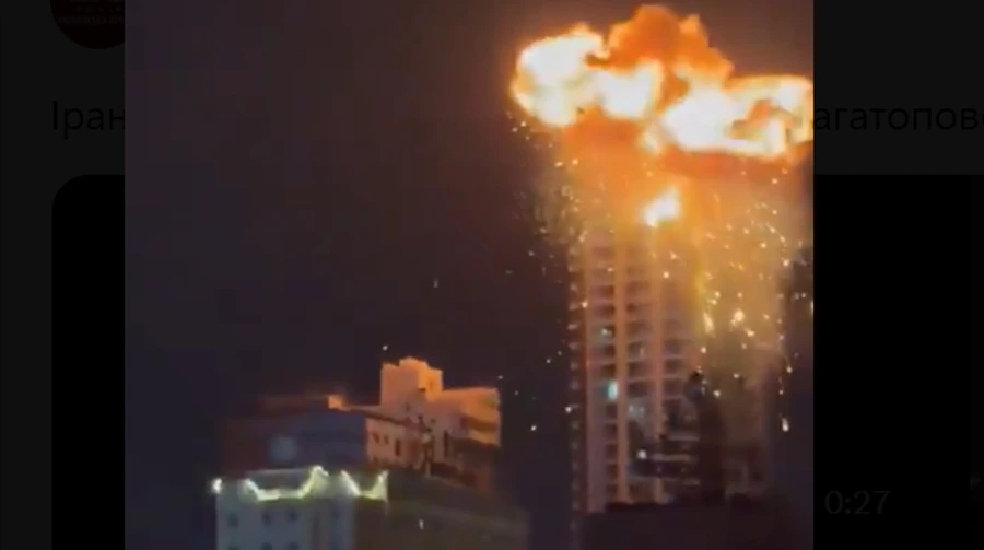 В Бахрейне иранский дрон попал в многоэтажку