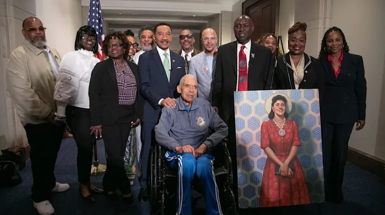 Бессмертные клетки, взятые без согласия: история женщины, благодаря которой существуют лекарства от рака и полиомиелита