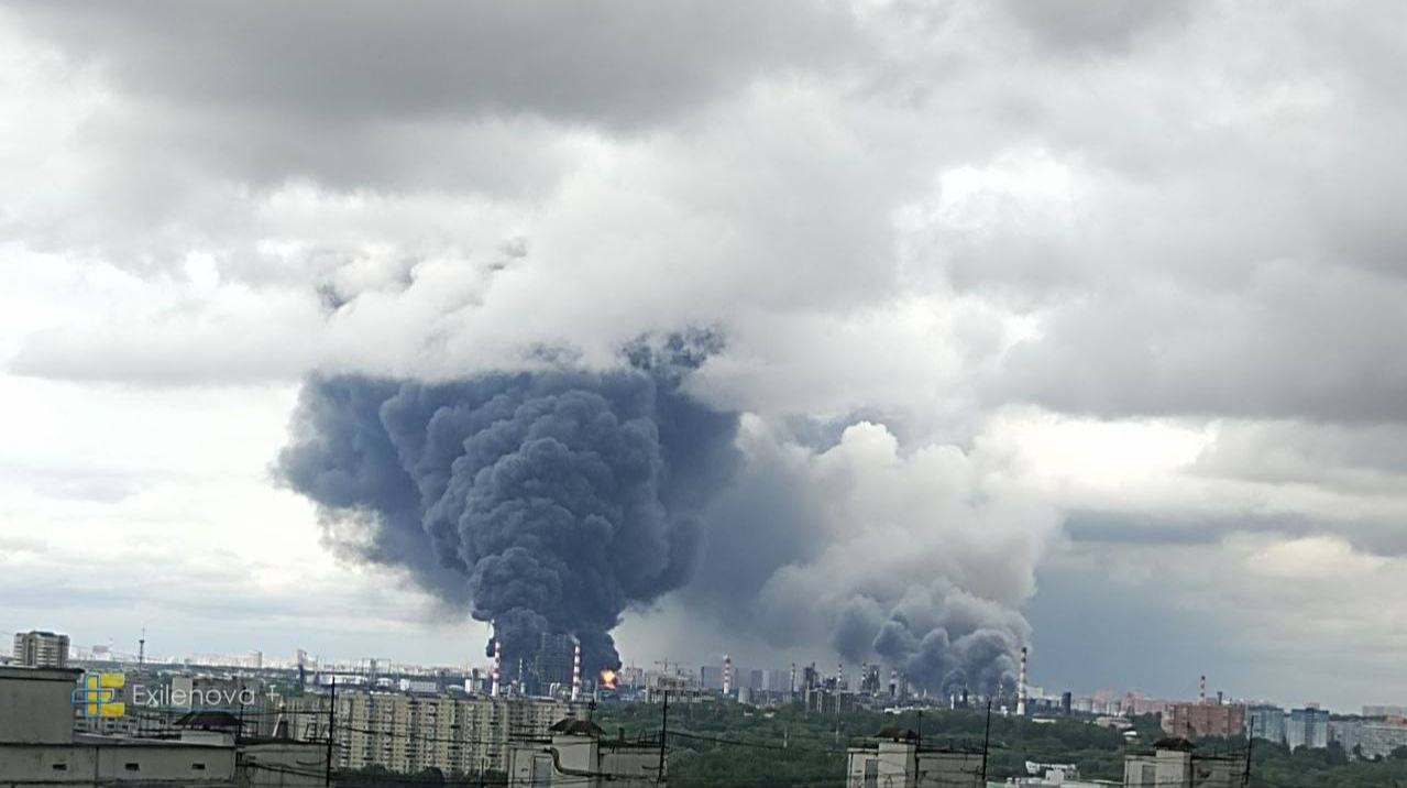 Ukrainian strikes on Russian oil depots disrupt major contracts
