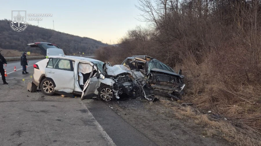Суд дав 8 років тюрми водійці, з вини якої в ДТП загинули мати та 13-річний син