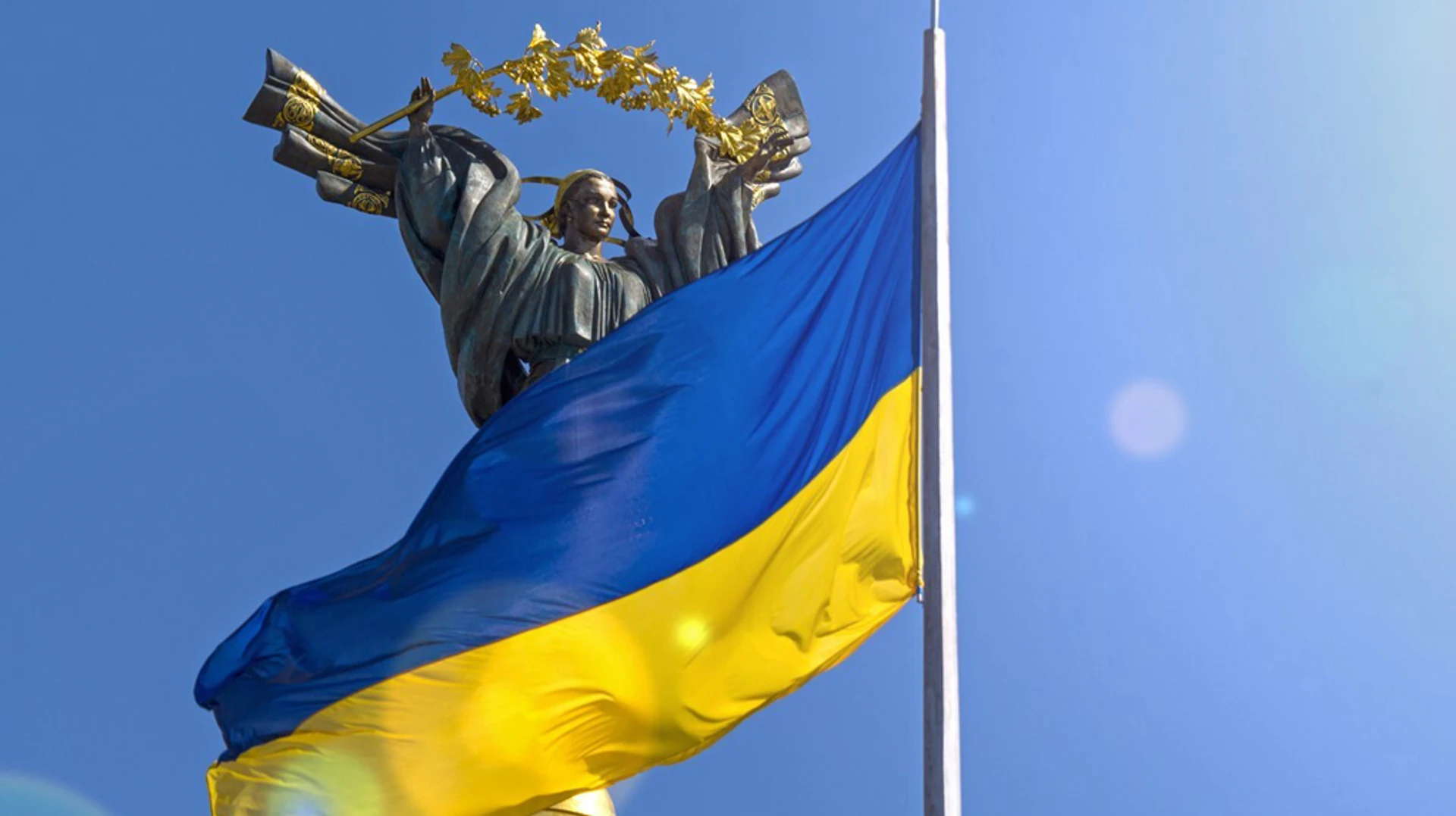 Украина не должна стать буферной зоной между демократическим миром и тоталитарной Россией