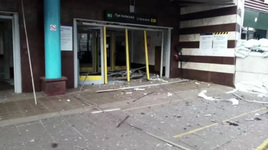Станция метро Лукьяновская возобновила работу