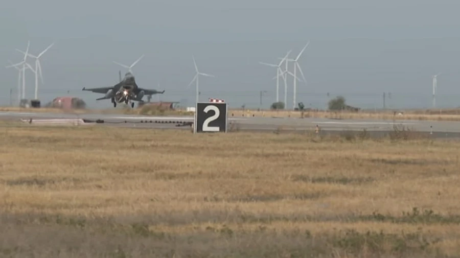 Training centre where Ukrainians to be trained on F-16s opens in Romania
