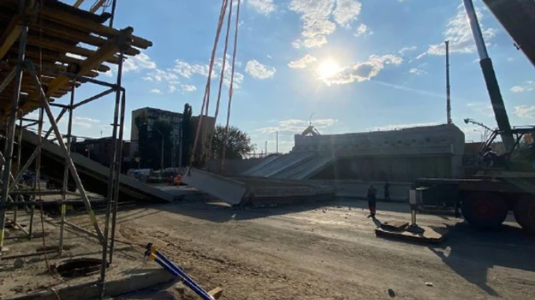 На столичній Шулявці обвалився міст