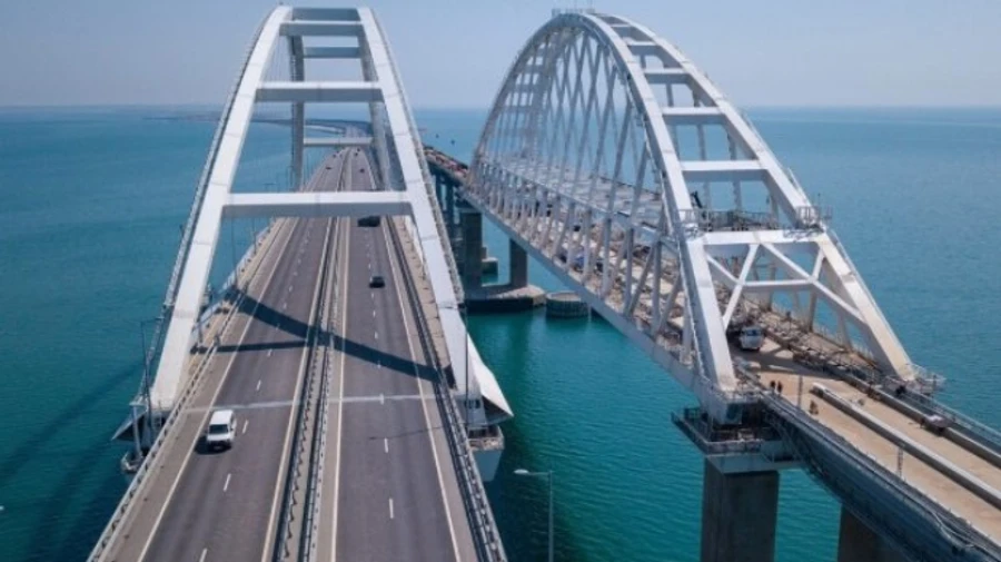 Работа паромной переправы между Крымом и Кубанью остановлена – росСМИ 