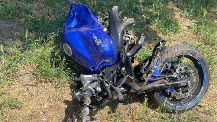 На Киевщине мотоциклист влетел в людей на переходе: пятеро в больнице