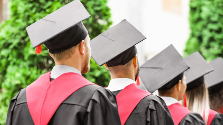 Виїхати (не)можливо: як студентам потрапити за кордон на навчання