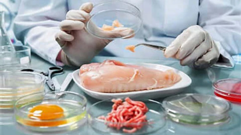 Загроза на столі: навіщо МОЗ хоче знищити європейську систему харчової безпеки в Україні