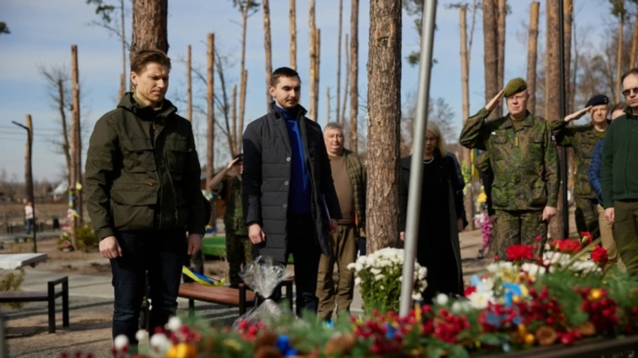 Finnish defence minister visits Ukraine