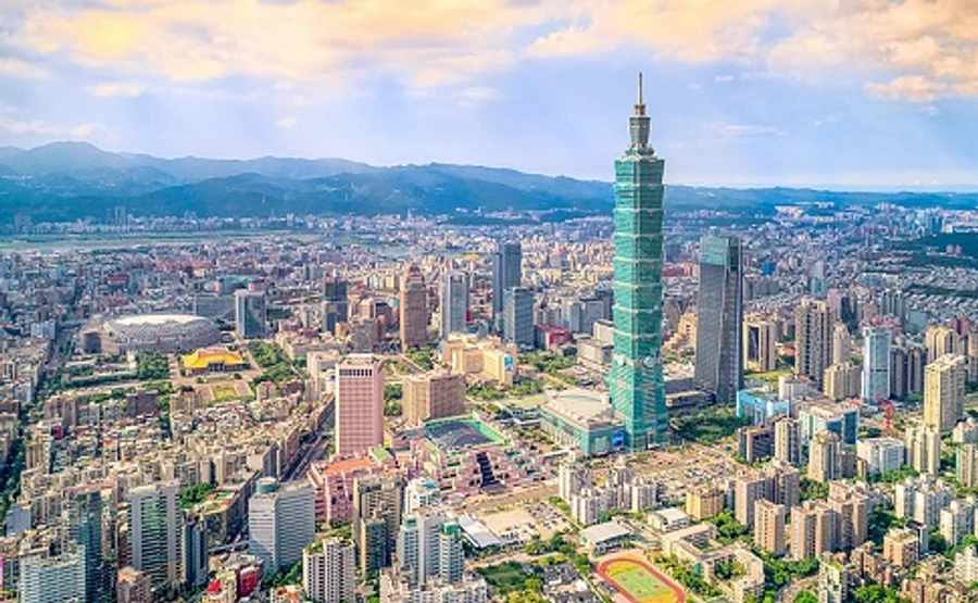 Тайванська поліція застрелила підозрюваного в закладанні вибухівки біля офісу партії