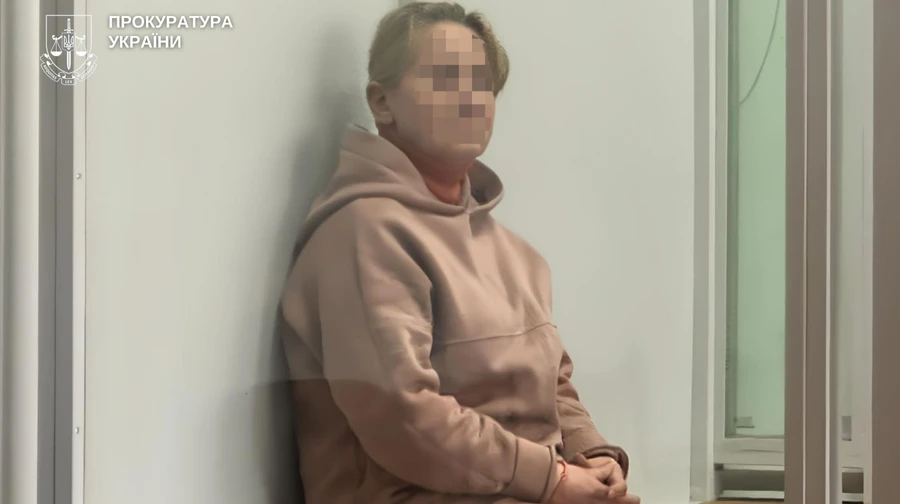 Спасибо за куму. Прямое попадание в дом: навідниця окупантів на Донеччині отримала довічне