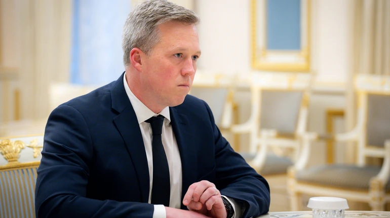 СМИ: Встреча Дрисколла с послами НАТО по мирному соглашению была мрачной