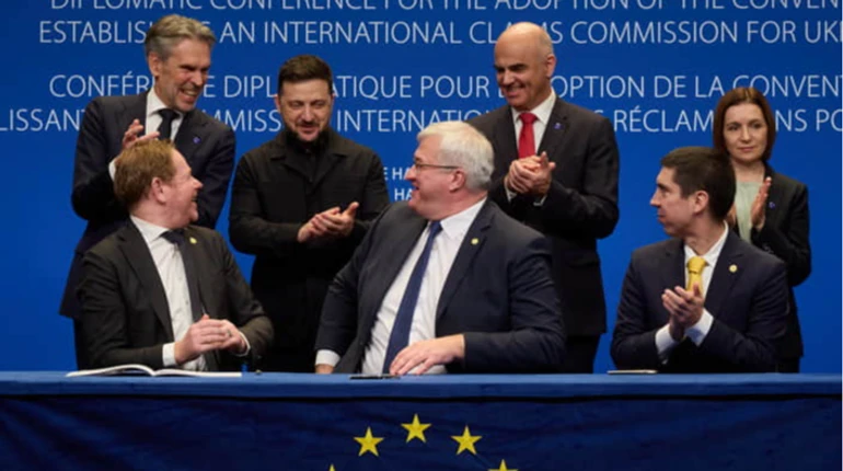 Гаага стала на шаг ближе. Как США и Орбан не стали останавливать антироссийскую комиссию