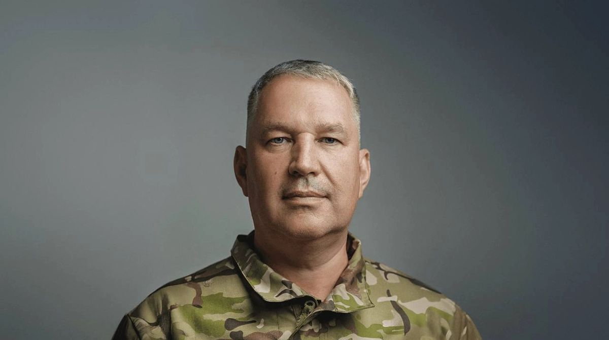 Defence minister signs decree appointing Pavlo Yelizarov as Deputy Air Force Commander