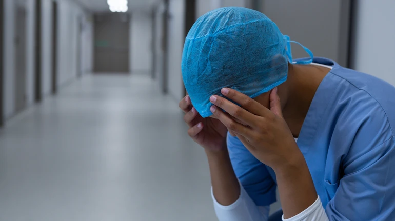 Вовремя не отреагировала: на Буковине медсестру интерната подозревают в смерти ребенка