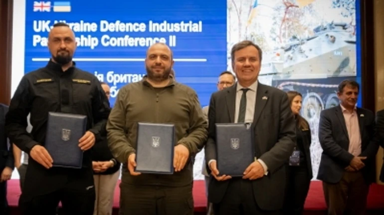 Not only military assistance: how UK will help Ukraine recover