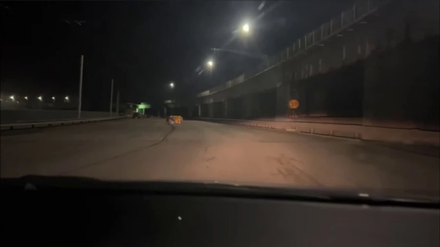 Греблею ДніпроГЕС у Запоріжжі запустили рух легкових авто