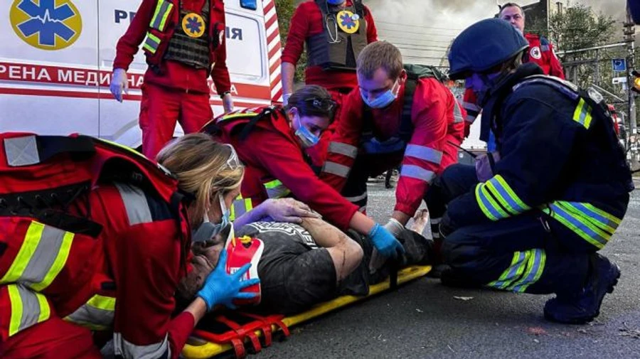 У Черкасах уже 9 постраждалих від падіння уламків ракети у центрі міста