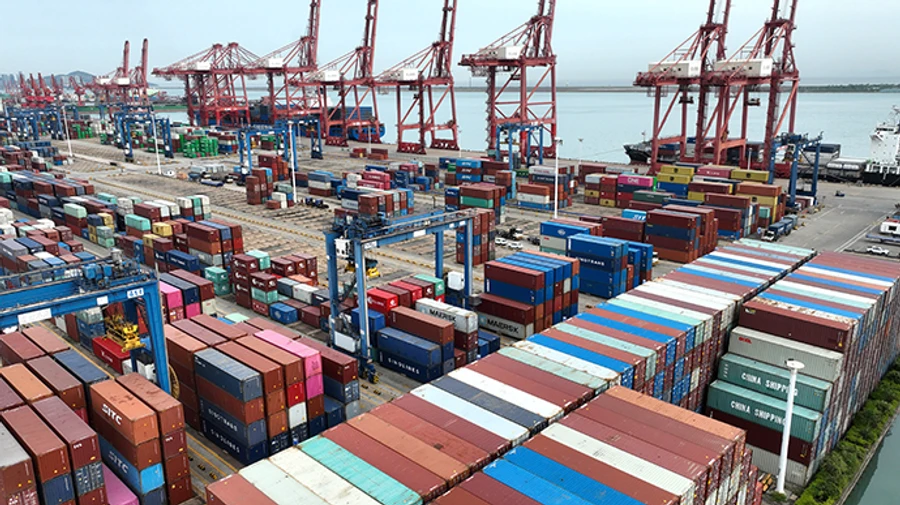 ЄС заблокує порти для суден, які перевозять російську нафту в обхід санкцій – ЗМІ