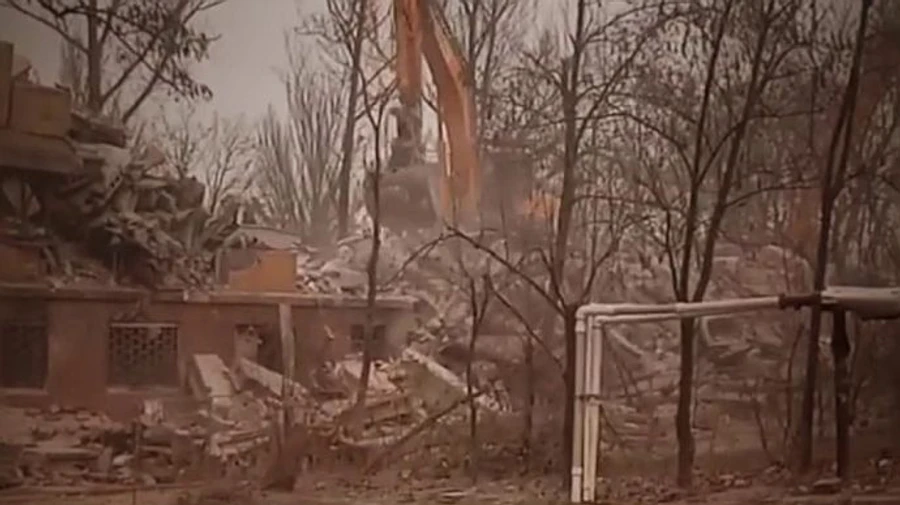 Окупанти зносять будинок в історичному центрі Маріуполя – радник мера