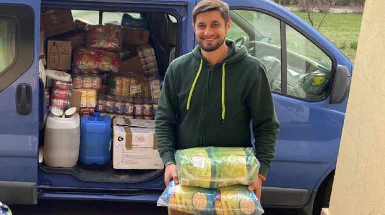 Було важко з тими, хто встиг наїстися пропаганди. Історія волонтера, який евакуює людей