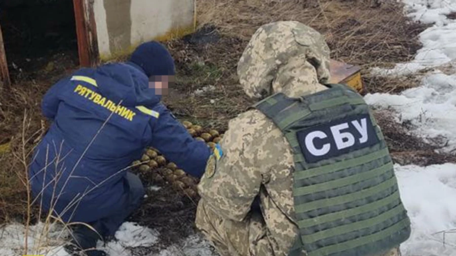 Знайшли схрон диверсантів, які причетні до вибухів автомобілів військових у 2015 році