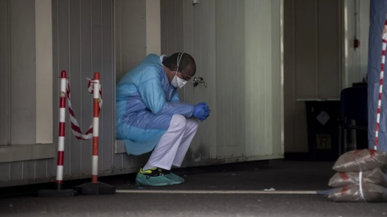 Количество смертей от ковид в Украине превысило 72 тысячи