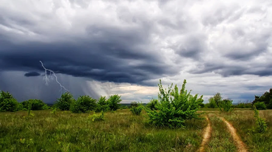 На Киев и область надвигается гроза