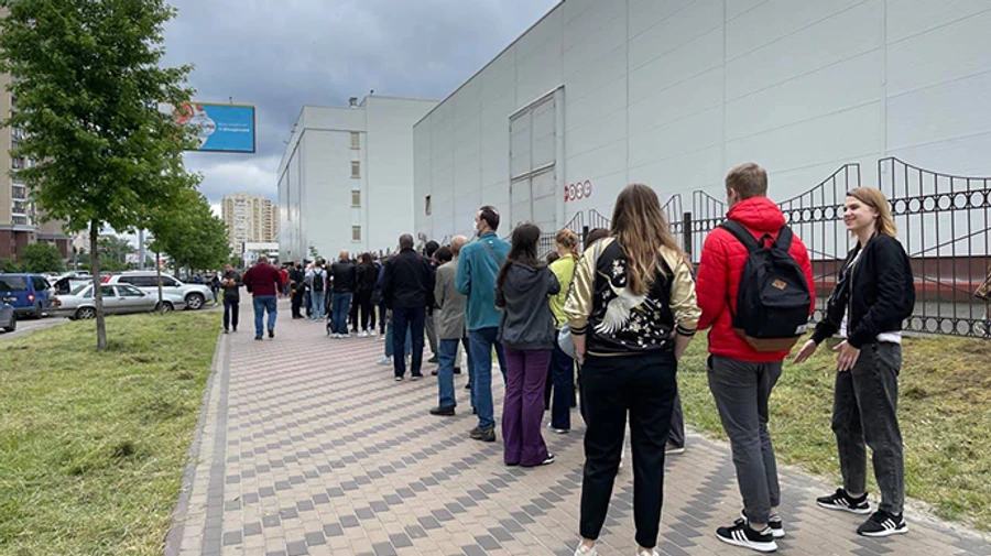 За вихідні у МВЦ в Києві щепили 3,5 тисячі людей, у Львові – тисячу