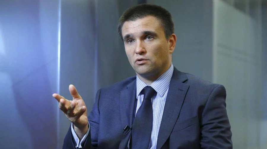 Климкин считает, что ЕС не станет сразу приостанавливать безвиз