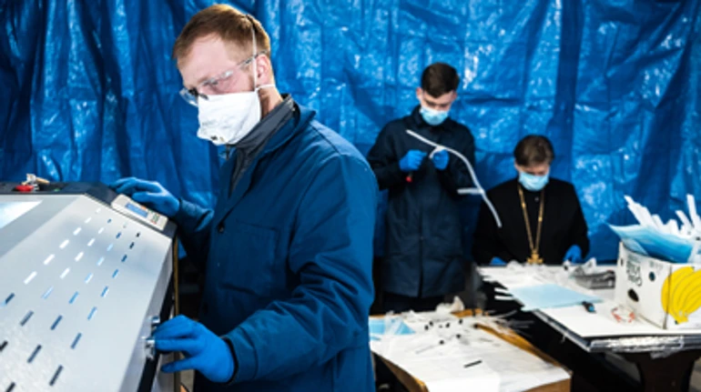 Фотопроект. Волонтеры, которые помогают в борьбе с коронавирусом