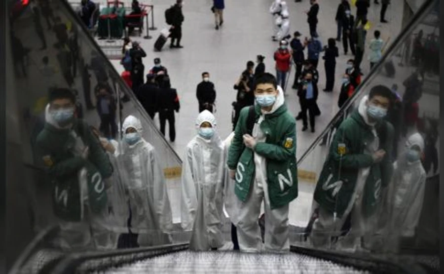 Китай розблокував Ухань і закрив на карантин місто на кордоні з Росією