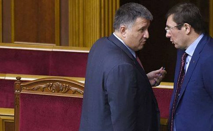 Убийство Гандзюк: Правозащитники и активисты требуют отставки Авакова и Луценко