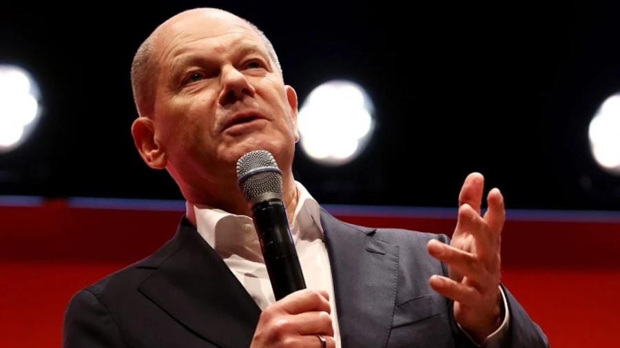 Debate on peacekeepers in Ukraine is inappropriate and premature, Scholz says