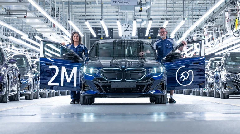 BMW випустила два мільйони електромобілів – ювілейну модель зібрали в Німеччині