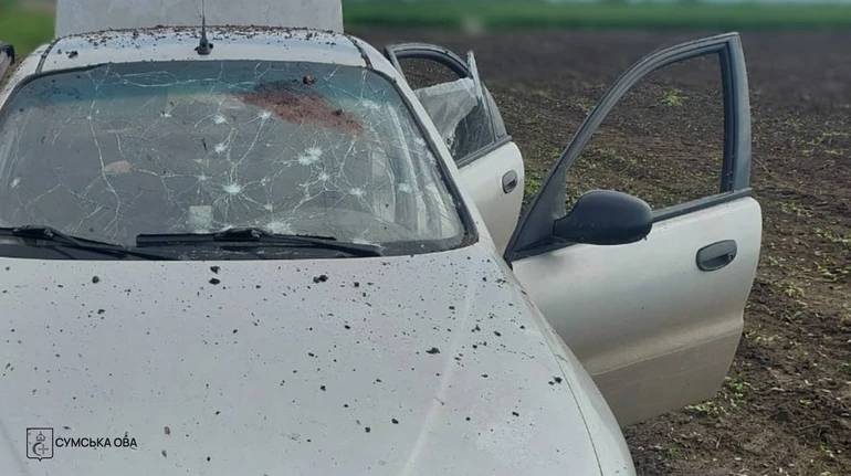 Затягували БПЛА в авто: двоє чоловіків загинули на Сумщині