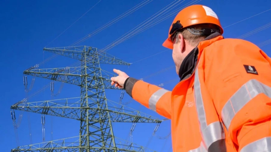 Russian nighttime attack leaves some Kyiv residents without electricity