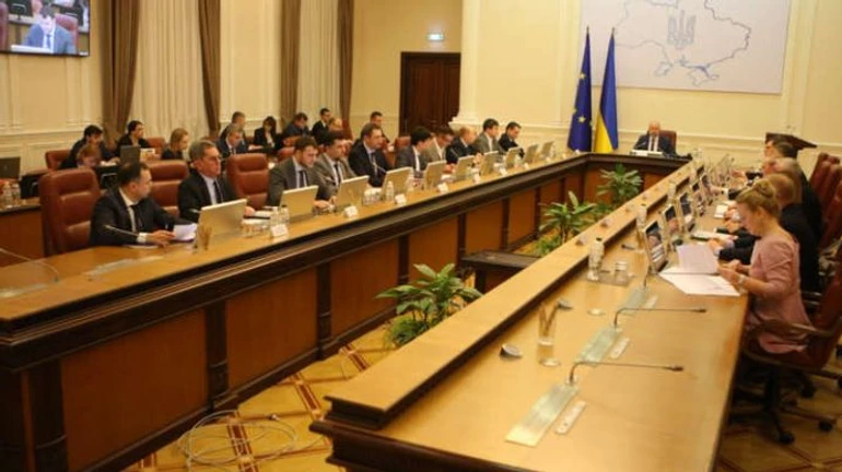 Уряд готує процедуру депортації ексгромадян через санкції РНБО щодо контрабандистів – ЗМІ