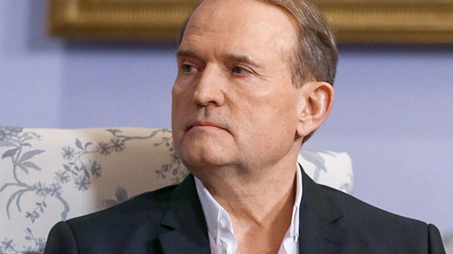 Медведчук говорит, что никогда не имел отношения к скандальному нефтепроводу