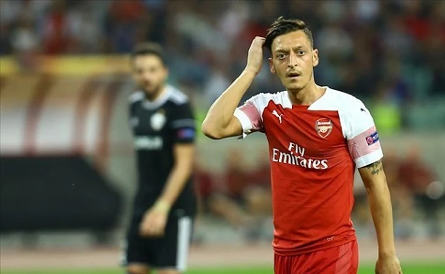 Центральное телевидение Китая отменило трансляцию из-за высказывания футболиста