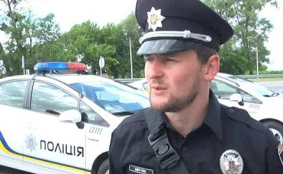 Євробляхар наїхав на начальника патрульної поліції Рівненщини