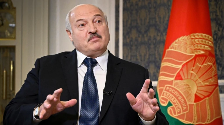 Лукашенко заявив, що готовий зустрітись із Зеленським в будь-якій точці, навіть в Україні